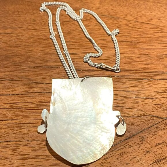12” Long Abalone Shell Native Mask Necklace - Picture 4 of 5